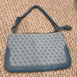 Dooney & Bourke clutch/small bag.